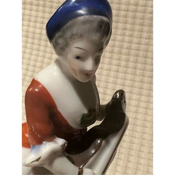 Vintage porcelain figurine - Picture 2 of 6